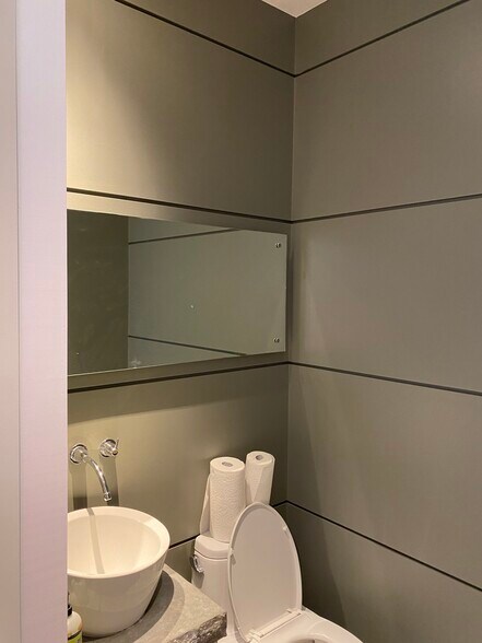 More Photos Of 1908 Coney Island Ave, Brooklyn Medical For Sale