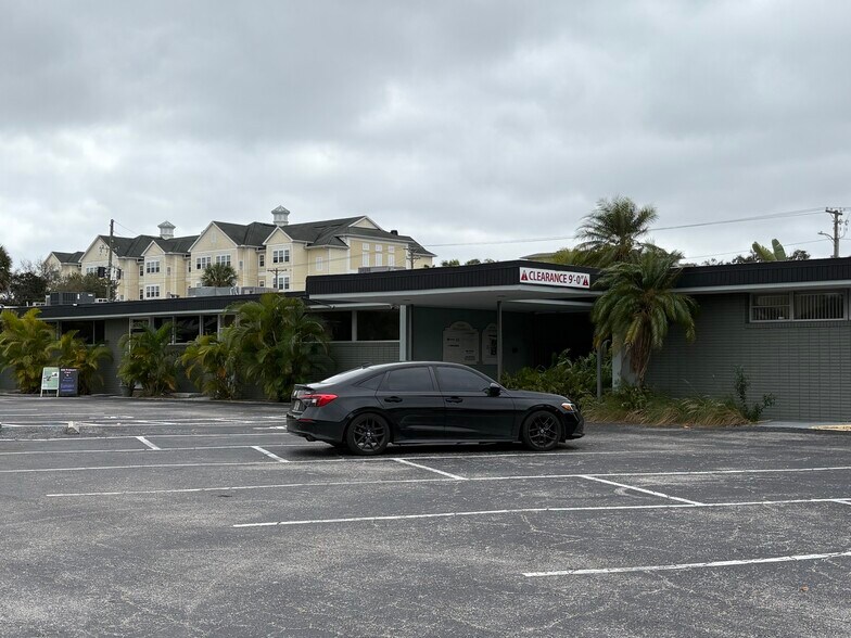 More Photos Of 1201 S Highland Ave, Clearwater Medical For Lease