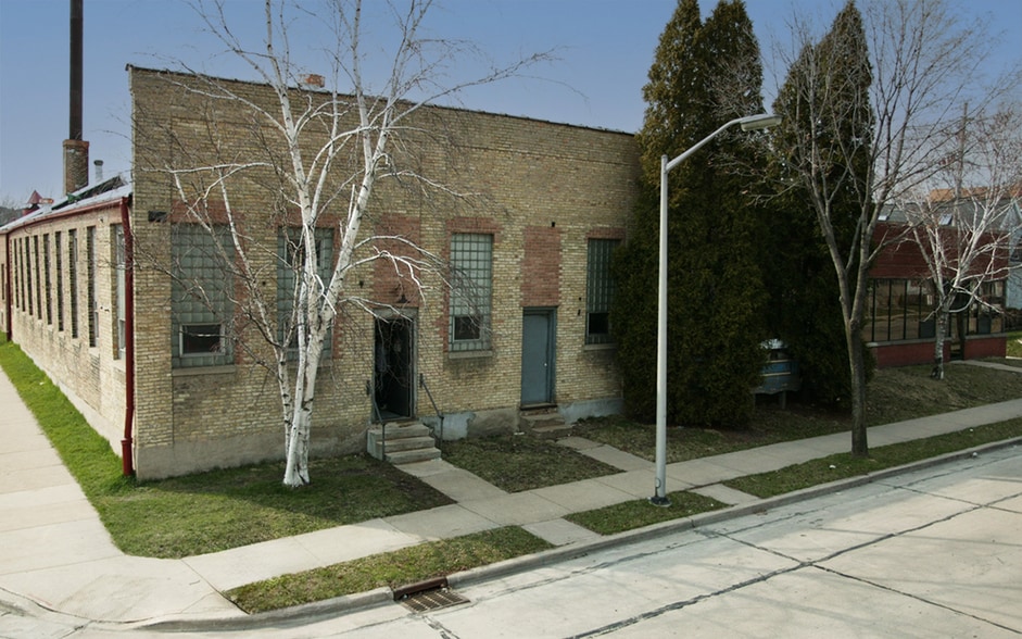 Primary Photo Of 1819 S 71st St, Milwaukee Manufacturing For Sale