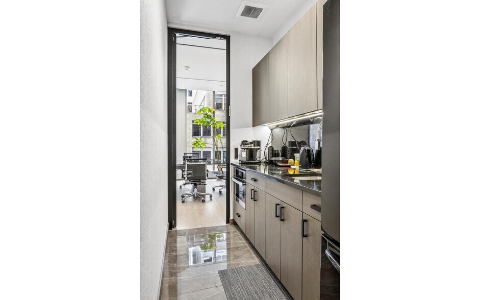 More Photos Of 50 W 47th St, New York Office Residential For Sale