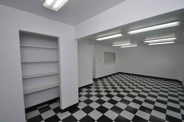 More Photos Of 6333 Skyline Dr, Houston Flex For Lease