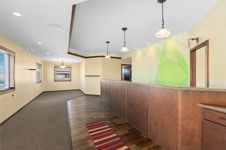 More Photos Of 504 N 16th St, Beresford Office For Sale