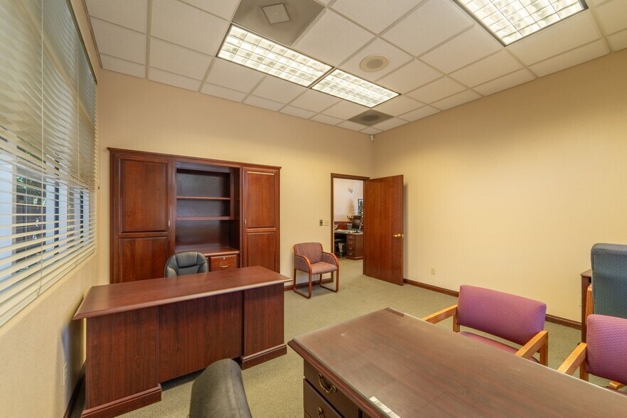 More Photos Of 1444 W Main St, Ripon Medical For Lease