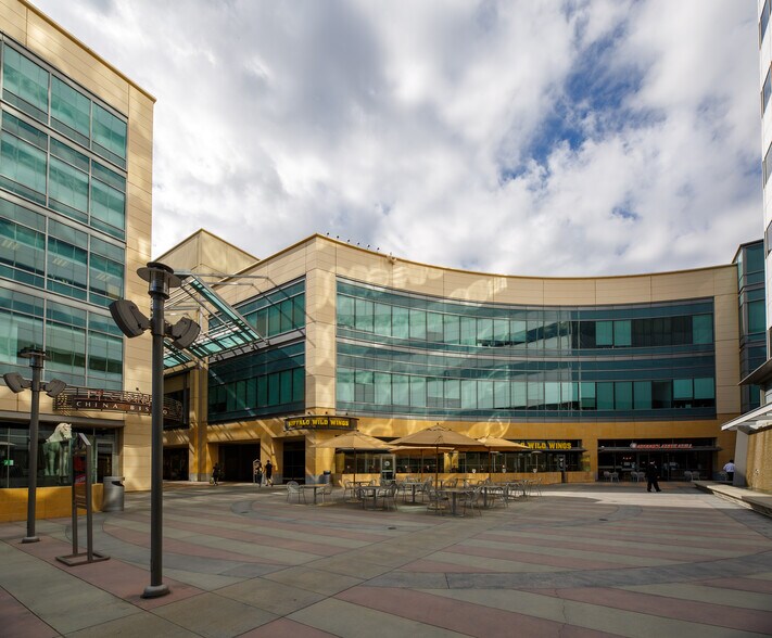 More Photos Of 15301 Ventura Blvd, Sherman Oaks Unknown For Lease