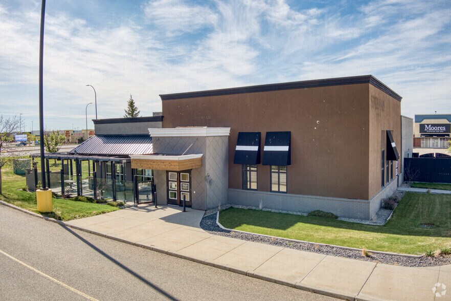 More Photos Of 3700 Mayor Magarth Dr S, Lethbridge Unknown For Lease