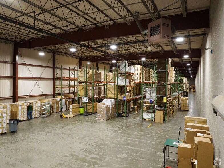 More Photos Of 24 Native Dr, Queensbury Unknown For Lease