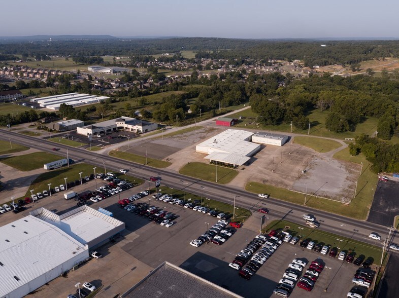 More Photos Of 3000 S Muskogee Ave, Tahlequah Industrial For Lease
