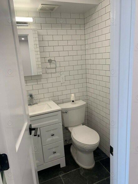 More Photos Of 692 Coney Island Ave, Brooklyn Storefront For Sale