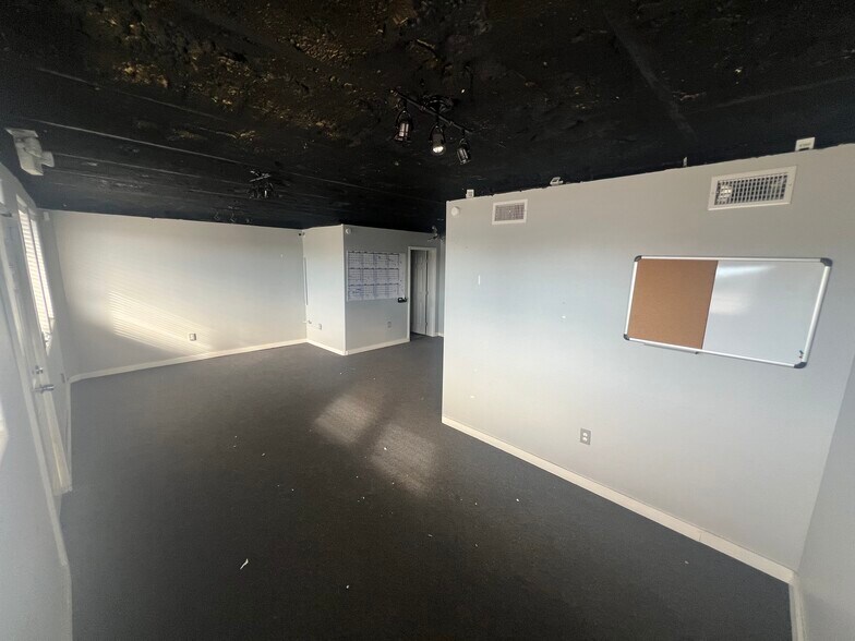 More Photos Of 1041 E 8th St, Jacksonville Storefront Retail Office For Sale