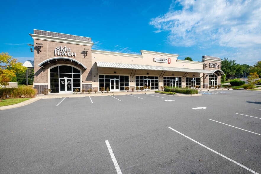 More Photos Of 15104 Chenal Pkwy, Little Rock Bank For Lease