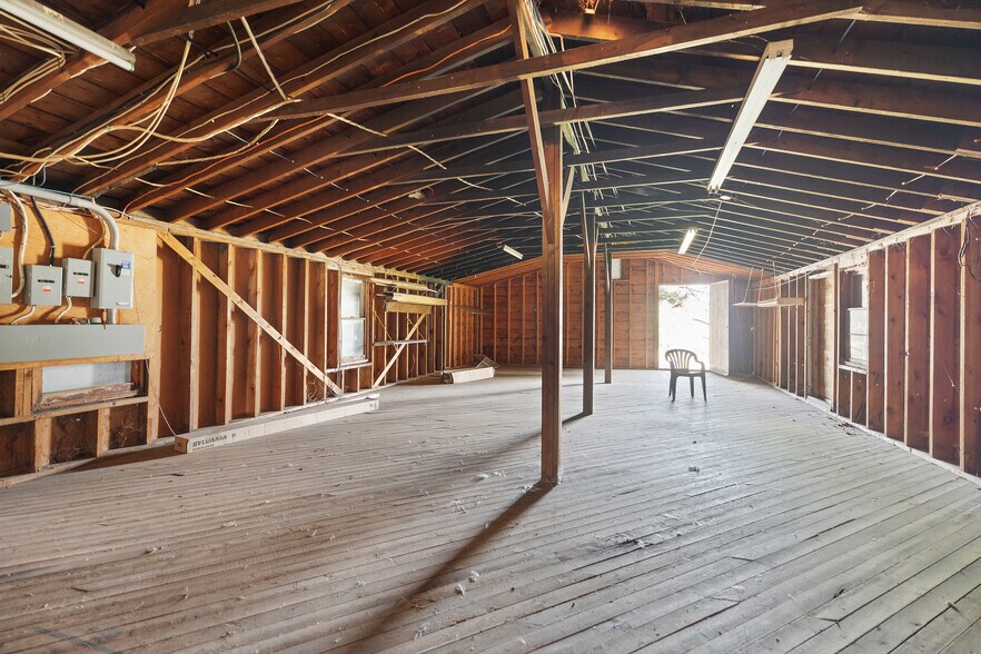 More Photos Of 162 Niagara Blvd, Fort Erie Marina For Sale