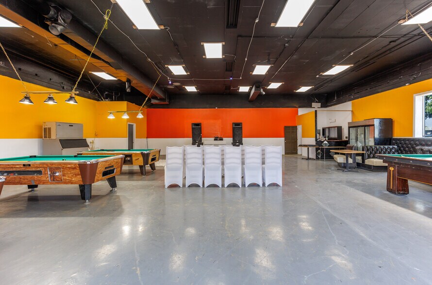 More Photos Of 528 W Clark St, Pasco Restaurant For Sale
