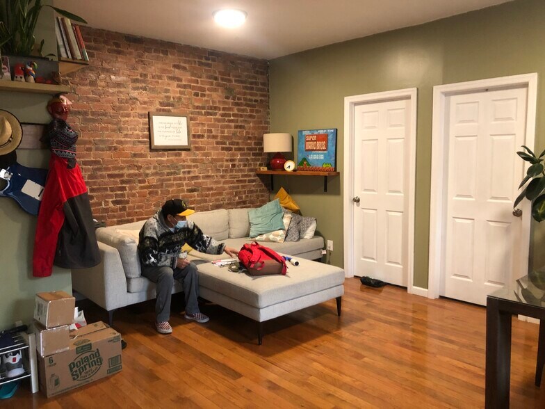 More Photos Of 5501 5th Ave, Brooklyn Apartments For Sale