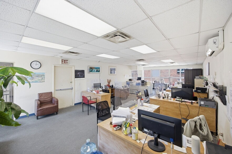 More Photos Of 136-21 41st Ave, Flushing Storefront Retail Office For Sale