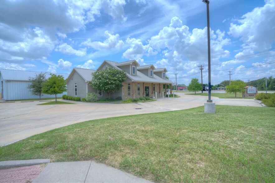 Primary Photo Of 3209 Fort Worth Dr, Denton Medical For Lease