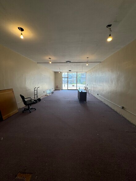 More Photos Of 315 Huntingdon Pike, Rockledge Storefront For Lease