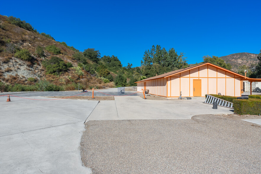 Primary Photo Of 19121 El Toro Rd, Silverado Office Residential For Sale