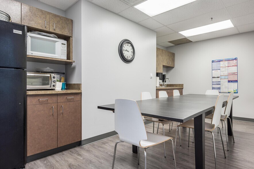 More Photos Of 961 Spring Creek Rd, East Ridge Medical For Lease