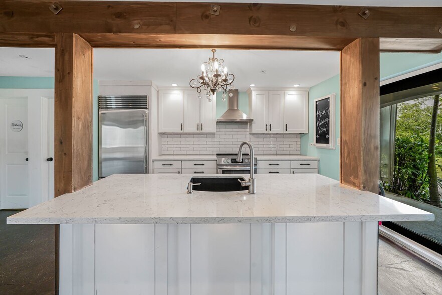 More Photos Of 512 Saint Lucie Crescent, Stuart Apartments For Sale