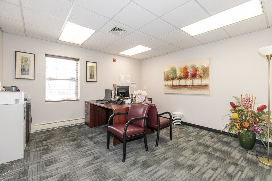 More Photos Of 5 Medical Dr, Port Jefferson Station Medical For Sale