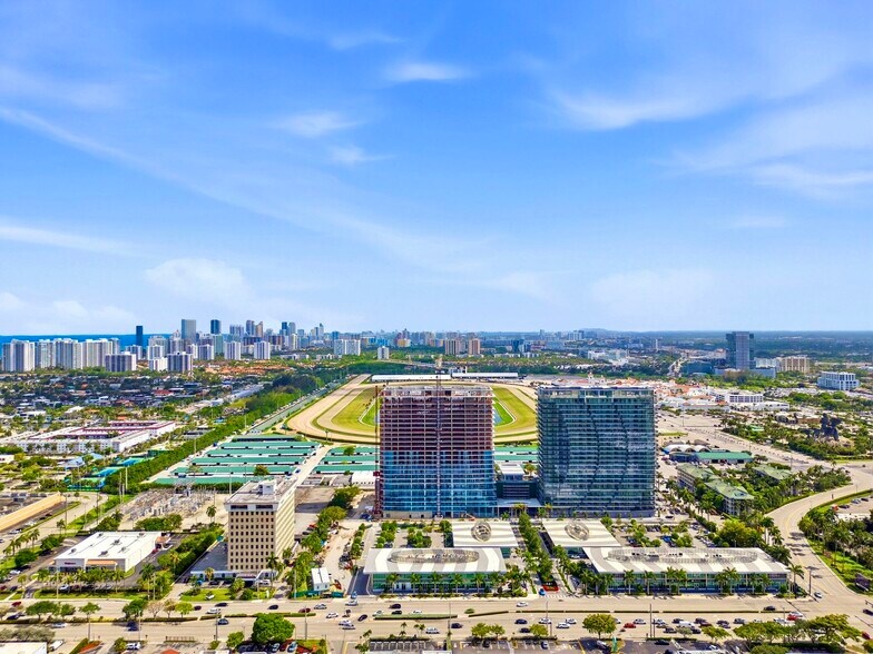 More Photos Of 4 OASIS Hallandale, 1006 E Hallandale Beach, Hallandale Beach Restaurant For Sale