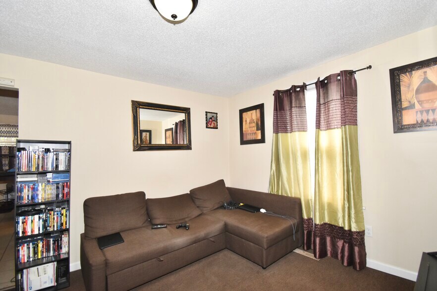 More Photos Of 855 Liberty St, Springfield Apartments For Sale