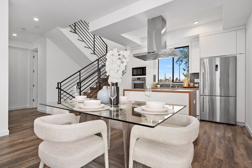 More Photos Of 11254 Mississippi Ave, Los Angeles Multifamily For Sale
