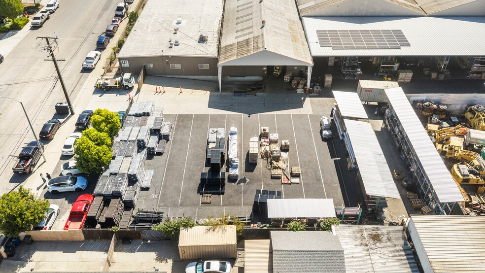 More Photos Of 1260-1280 E 9th St, Pomona Manufacturing For Sale