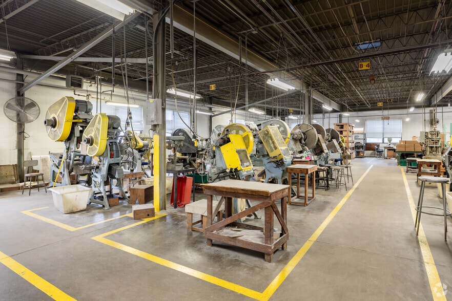 More Photos Of 900 Jefferson Ave, Newport News Manufacturing For Lease