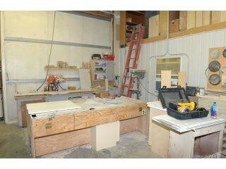 More Photos Of 315 Railroad St, Rockwell Warehouse For Lease