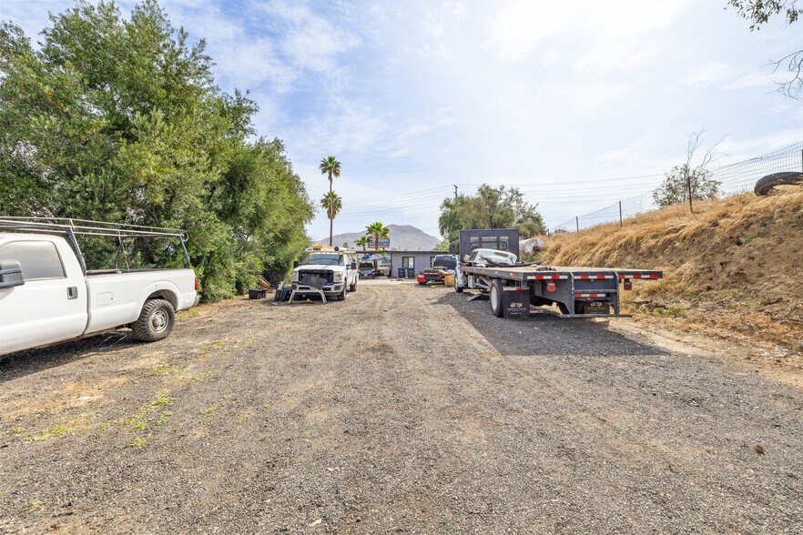 More Photos Of 2981 S La Cadena Dr, Colton Land For Sale