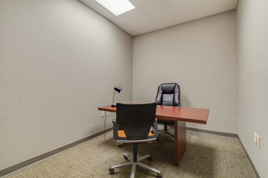 More Photos Of 227-229 S Washington Sq, Lansing Storefront Retail Office For Sale