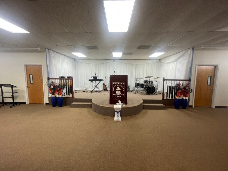 More Photos Of 713 NW Buck Hendry Way, Stuart Religious Facility For Lease