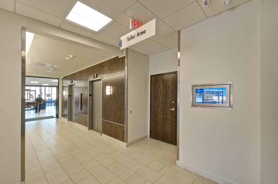More Photos Of 1600 E Pioneer Pky, Arlington Medical For Lease