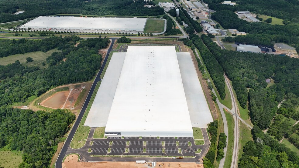 More Photos Of 1365 E Hightower Trl, Social Circle Unknown For Lease