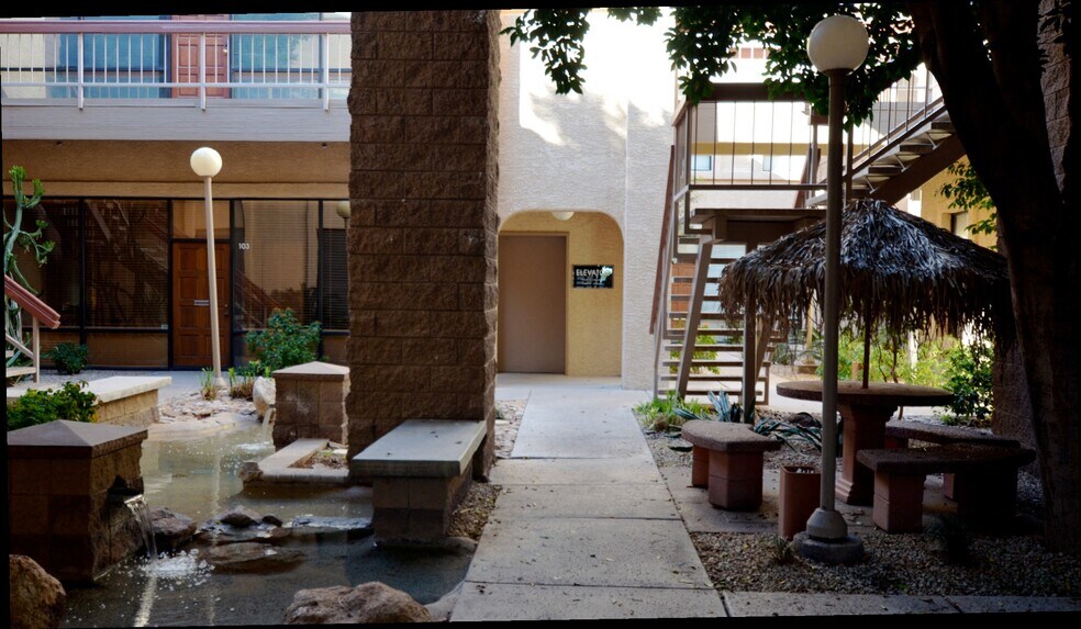 More Photos Of 7950 E Acoma Dr, Scottsdale Research And Development For Lease