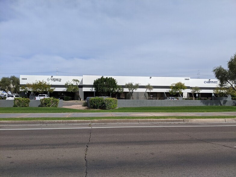 More Photos Of 5865 S Kyrene Rd, Tempe Unknown For Lease