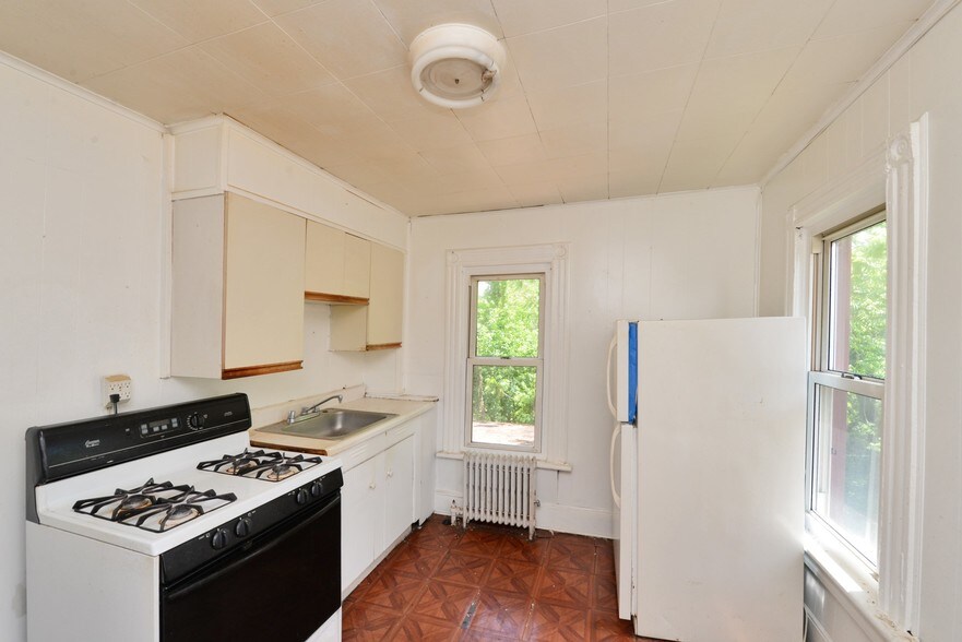 More Photos Of 1025 Woodfield Rd, West Hempstead Land For Sale