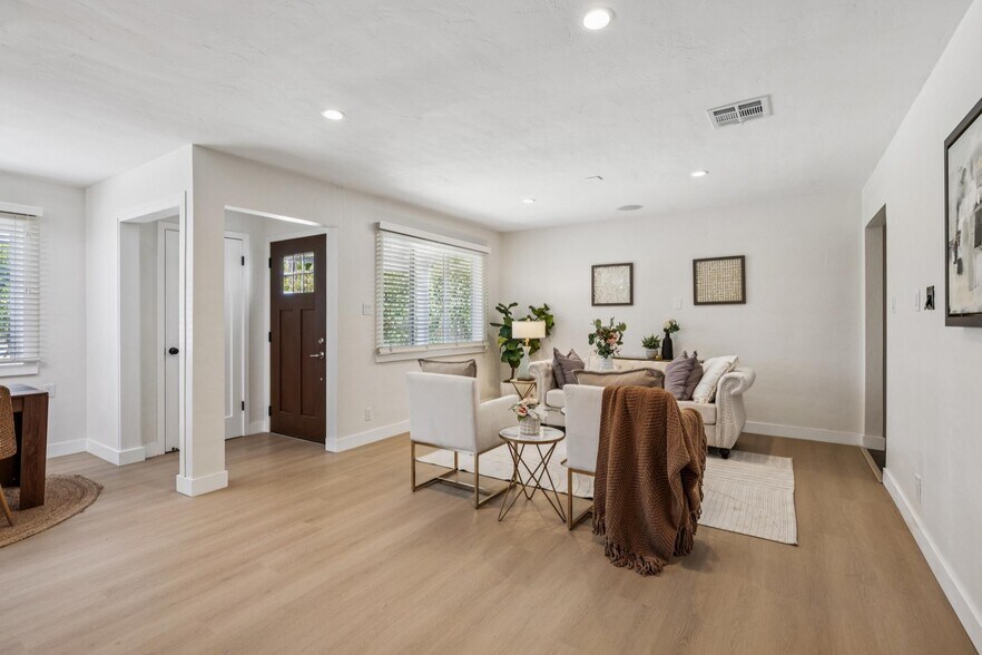 More Photos Of 846 Wilmac Ave, Novato Apartments For Sale