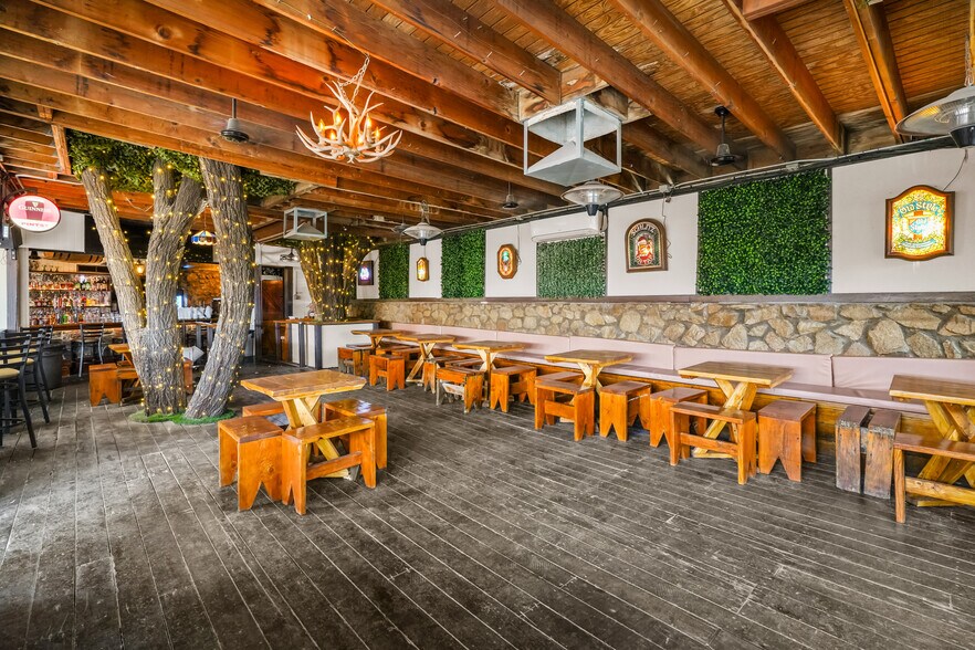 More Photos Of 5200 Doniphan Dr, El Paso Bar For Sale