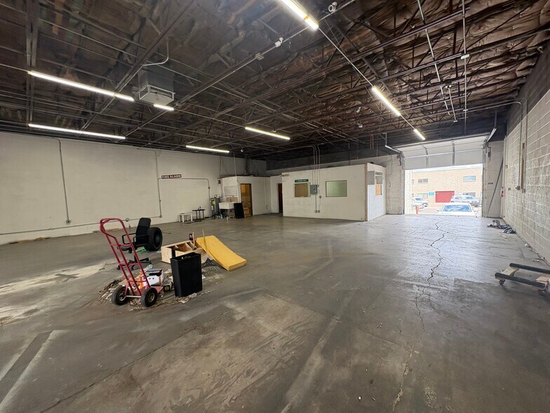 More Photos Of 1175 S Lipan St, Denver Warehouse For Lease