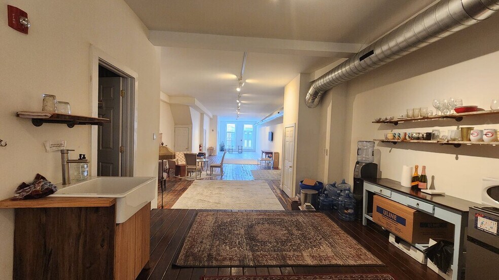 More Photos Of 16 N 3rd St, Philadelphia Storefront Retail Residential For Lease