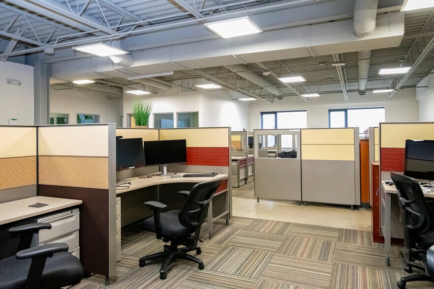 More Photos Of 2560 28th St, Boulder Office For Lease