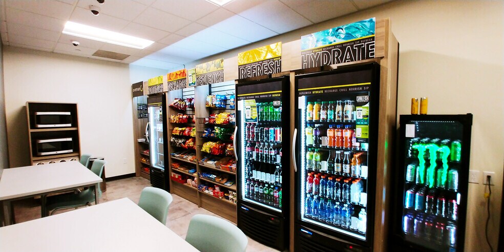 More Photos Of 10201 N Illinois St, Indianapolis Office For Lease