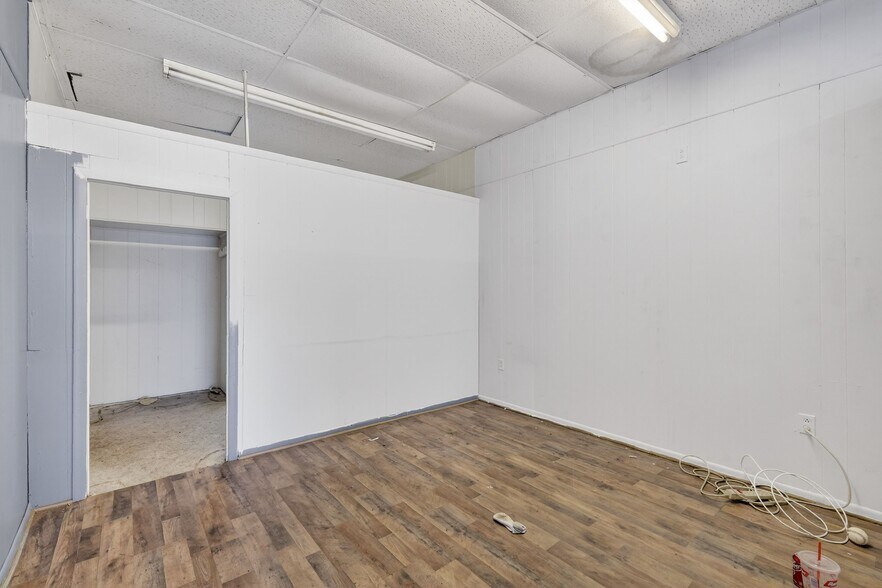 More Photos Of 1526 US Highway 441, Leesburg Auto Dealership For Sale