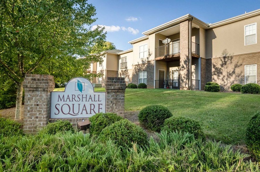 Primary Photo Of 100-104 Thornton Ct, Greensboro Apartments For Sale