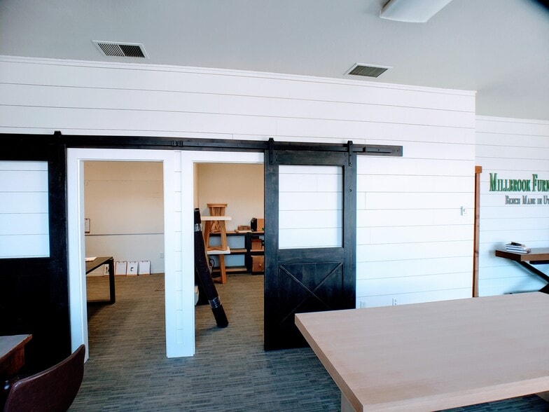More Photos Of 215 N Redwood Rd, North Salt Lake Flex For Sale