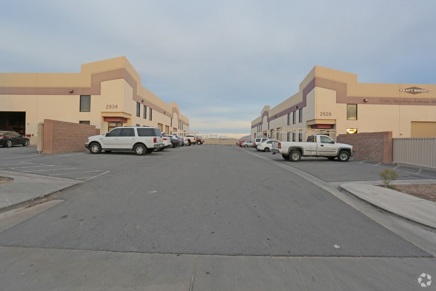More Photos Of 2926 Brooks Park Dr, North Las Vegas Warehouse For Lease