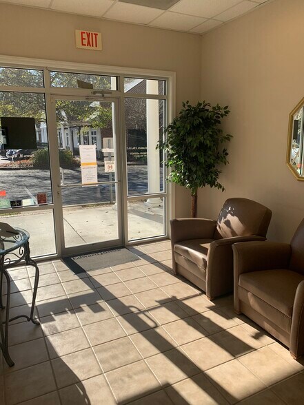 More Photos Of 5401 Netherby Rd, North Charleston Medical For Sale