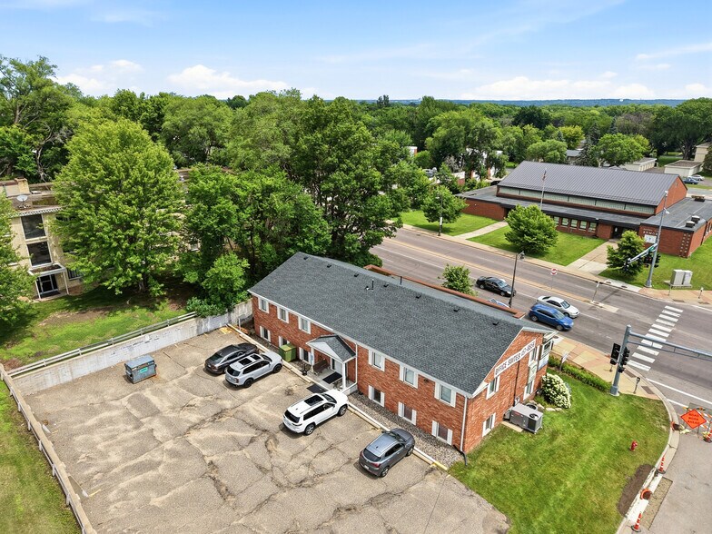 More Photos Of 1349 S Robert St, West Saint Paul Office For Sale